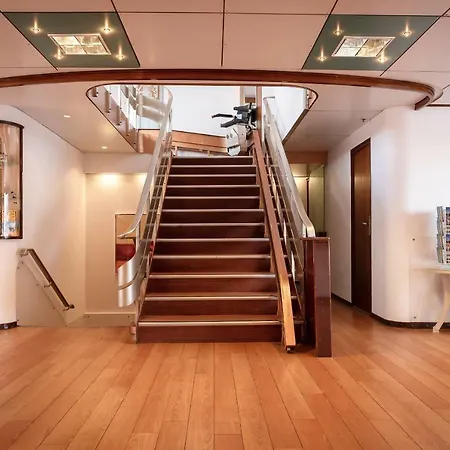 Botel Fairtours Hotelschiff Alemannia***