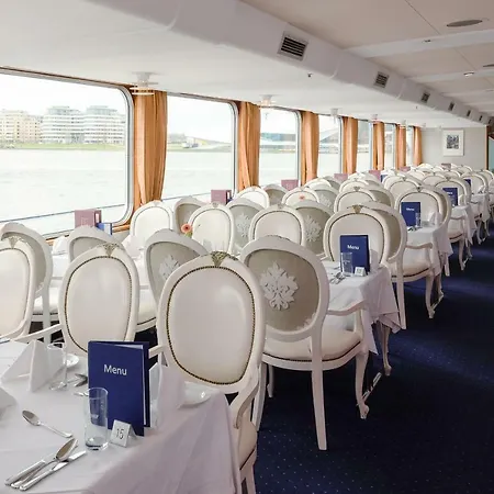 Fairtours Hotelschiff Alemannia*** Botel *